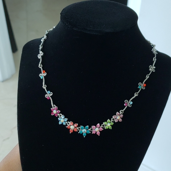 Multi Colored Crystal Necklace set NWOT - Picture 8 of 9